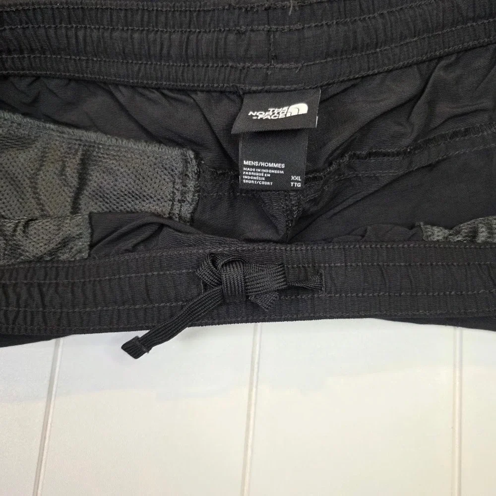 The North Face Mens XXL Adventure 7